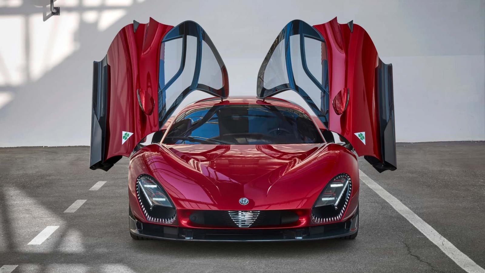 Alfa Romeo 33 Stradale: Αυτό είναι το νέο supercar των Ιταλών 